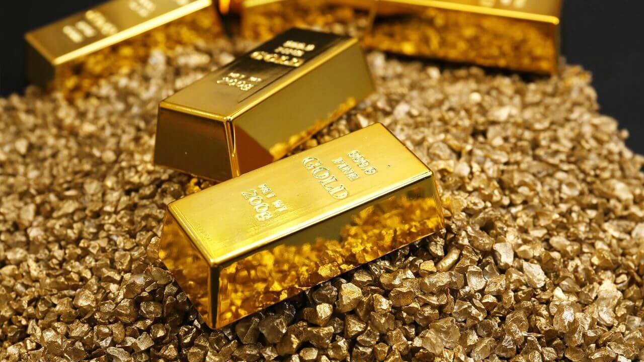 Gold Prices Rise: Set for Strong Weekly Gains